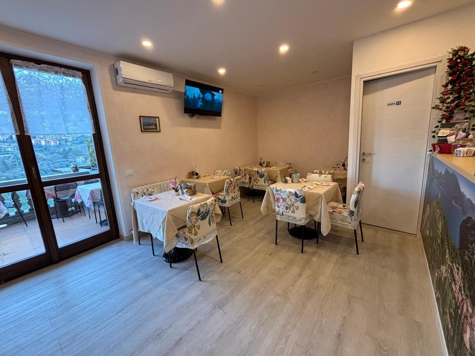 Diffuso Il Portichetto Vezio Hotel 3*